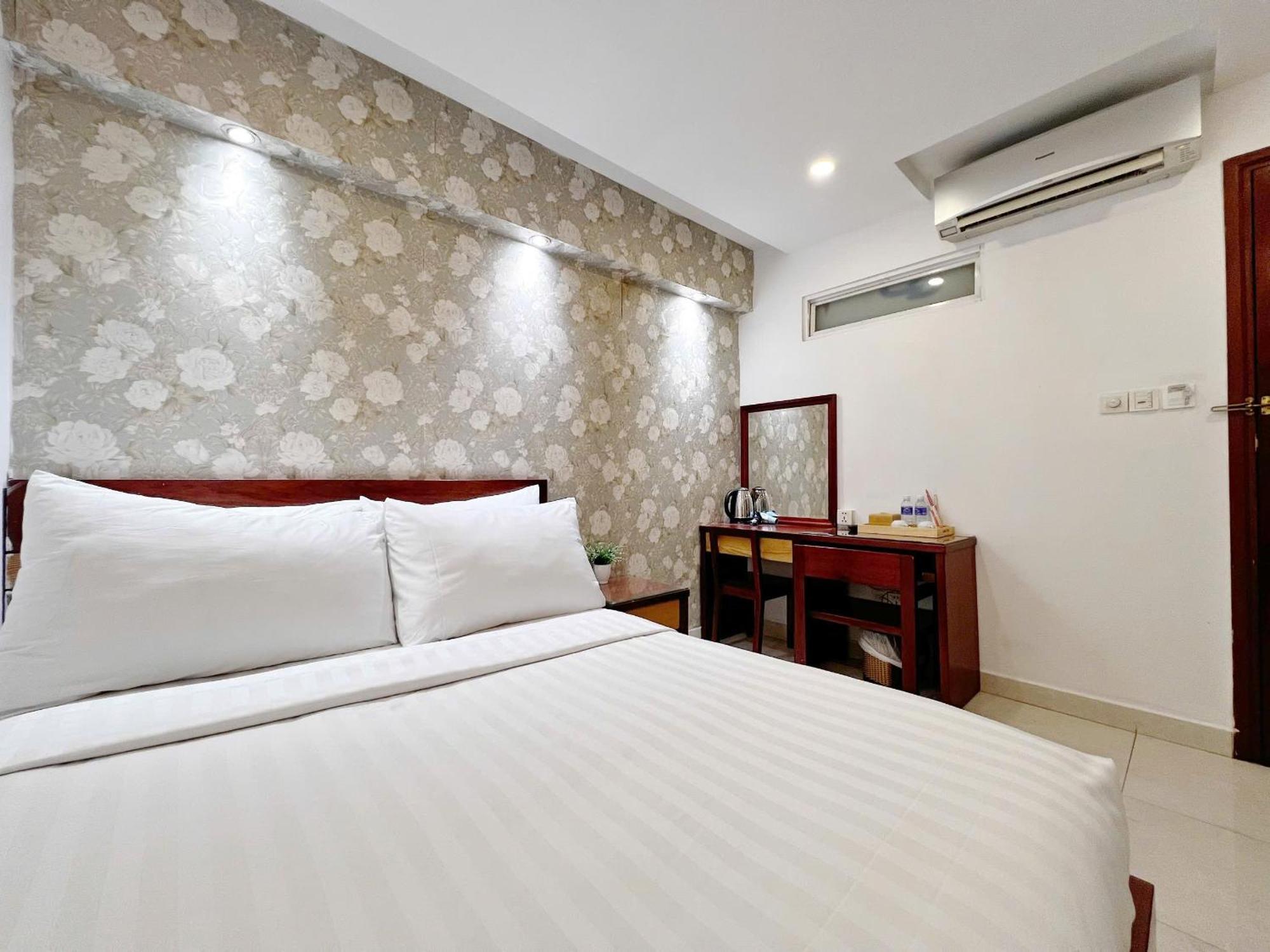 Saigon Europe Hotel โฮจิมินห์ซิตี้ ภายนอก รูปภาพ