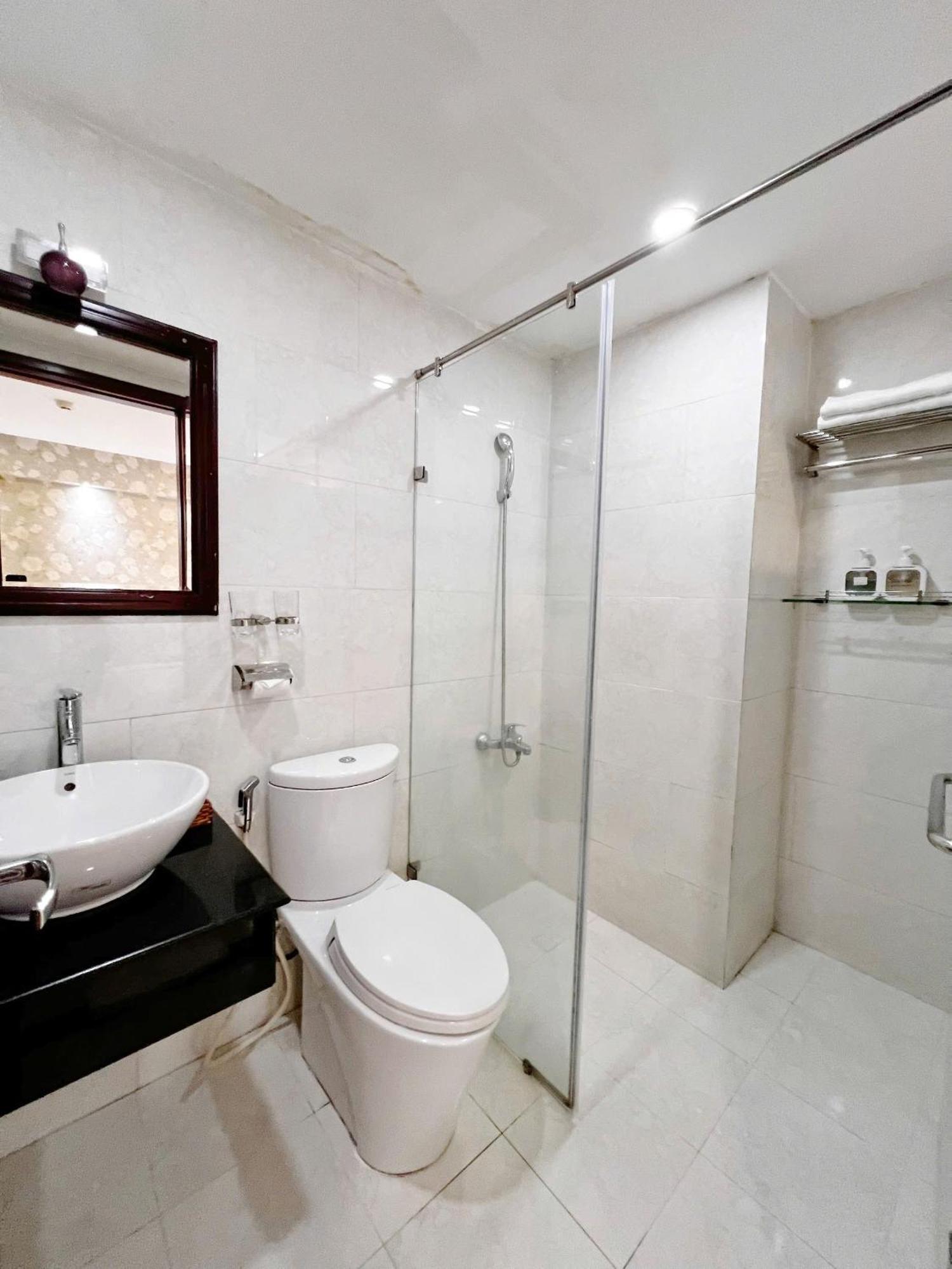 Saigon Europe Hotel โฮจิมินห์ซิตี้ ภายนอก รูปภาพ